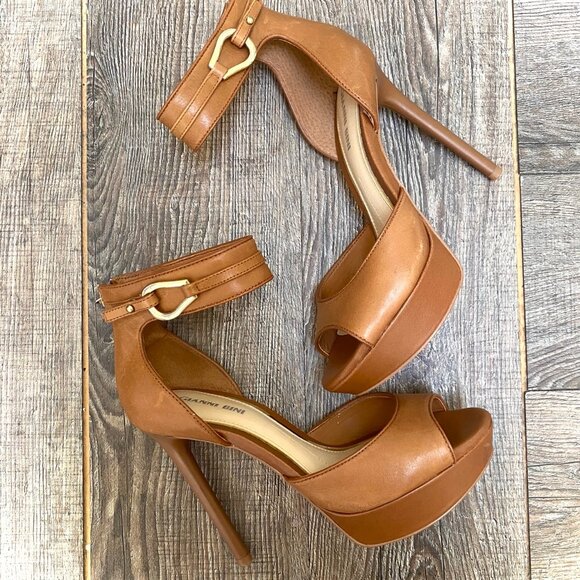 Gianni Bini Leather Ankle Strap Heel Size 6.5 Brown 5 in Zip Back Platform - Picture 10 of 16